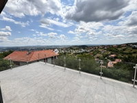 Eladó téglalakás, Pécsett 175 M Ft, 4 szobás