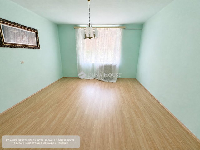 Eladó családi ház, Kisteleken 31.9 M Ft, 4 szobás