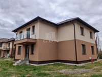 Eladó ikerház, Pécelen 287 M Ft, 8+1 szobás