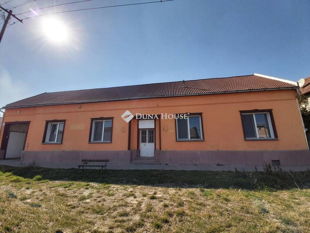Eladó ipari ingatlan, Bácsbokodon, Kossuth Lajos utcában 39.9 M Ft