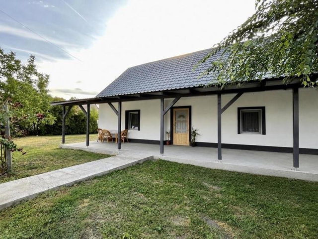 Eladó családi ház, Nagykátán 47.5 M Ft, 1+2 szobás