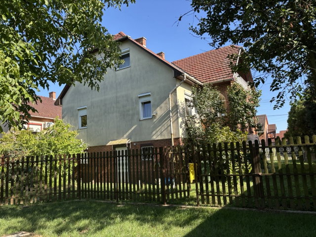 Eladó családi ház, Felsőzsolcán 64.9 M Ft, 5 szobás