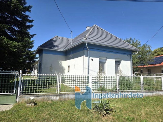 Eladó családi ház, Türjén 60 M Ft, 2+4 szobás