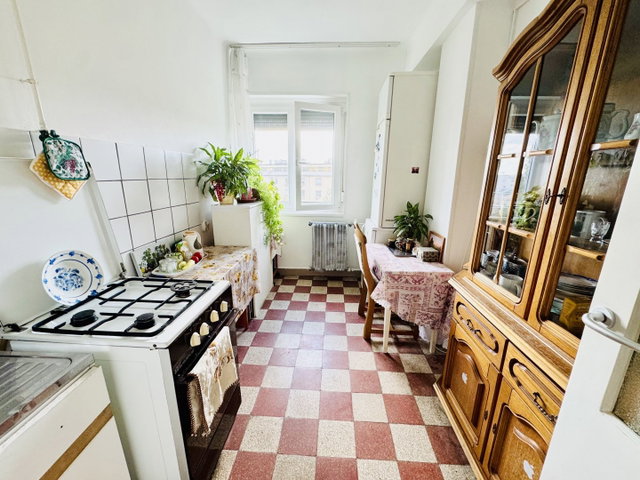 Eladó téglalakás, Budapesten, XI. kerületben, Szerémi soron