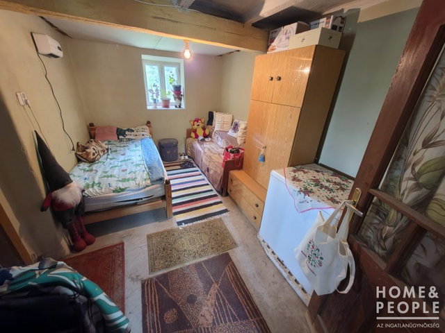 Eladó családi ház, Üllésen 16 M Ft, 3+1 szobás
