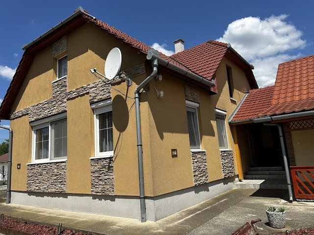 Eladó családi ház, Jászkisérén 40 M Ft, 3 szobás