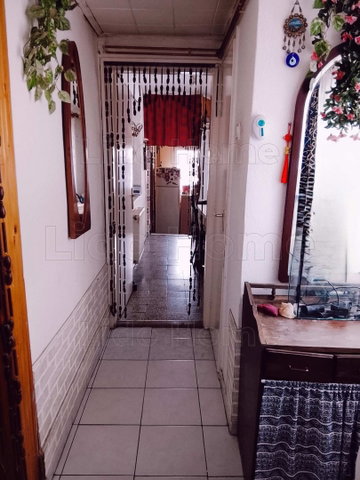 Eladó családi ház, Száron 60 M Ft, 2 szobás