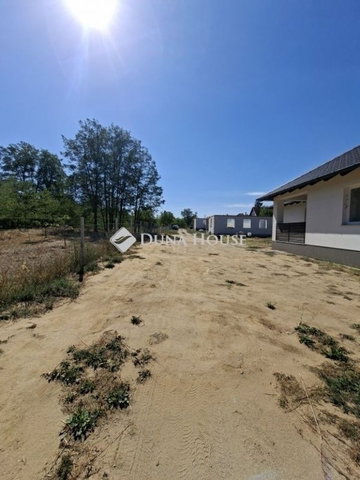 Eladó családi ház, Sülysápon 84 M Ft, 4 szobás