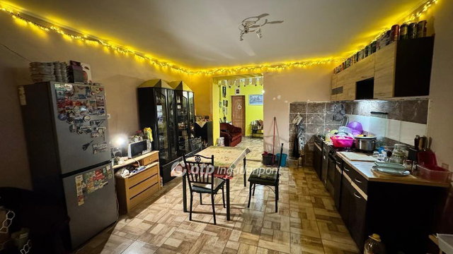 Eladó családi ház, Marcaltőn 20.9 M Ft, 4 szobás