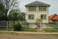 Eladó családi ház, Hajdúszoboszlón 228 M Ft, 9+1 szobás