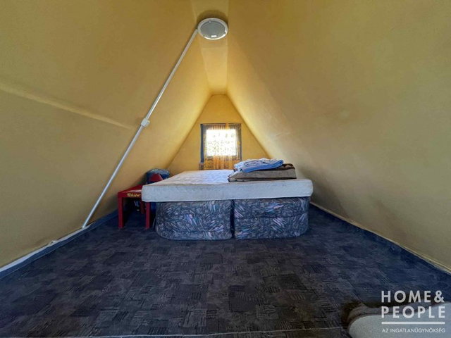 Eladó nyaraló, Szegeden 16 M Ft, 2 szobás / költözzbe.hu