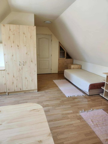 Kiadó téglalakás, albérlet, Pécsett 85 E Ft / hó, 1 szobás