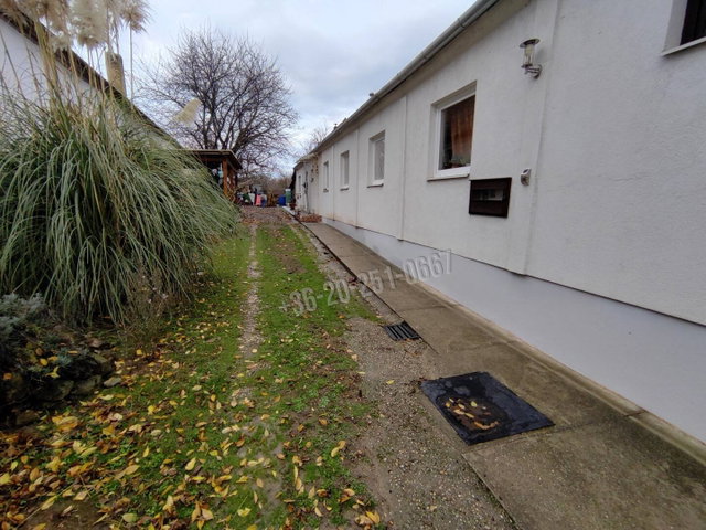 Eladó családi ház, Báron 35 M Ft, 4 szobás