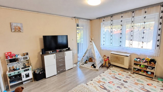 Eladó panellakás, Salgótarjánban 17.9 M Ft, 1+1 szobás