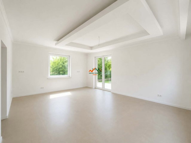 Eladó ikerház, Szigetszentmártonban 88.9 M Ft, 5 szobás