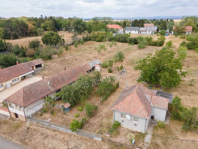 Eladó családi ház, Tereskén 20.9 M Ft, 3 szobás
