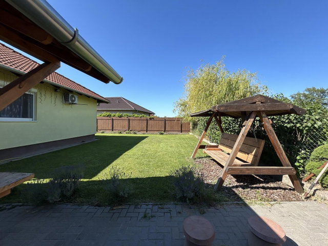 Eladó családi ház, Halásztelken 119.9 M Ft, 4 szobás