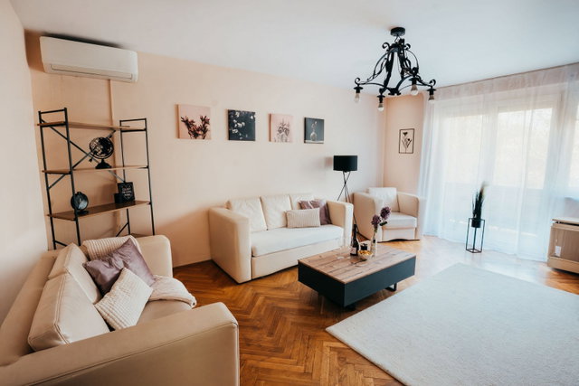 Eladó téglalakás, Siófokon 72 M Ft, 3 szobás