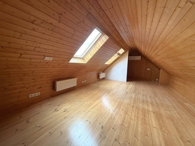 Eladó családi ház, Pécsett 54.9 M Ft, 3 szobás