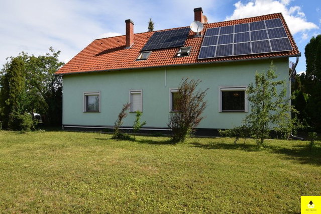 Eladó családi ház, Sajtoskálon 116.8 M Ft, 7 szobás
