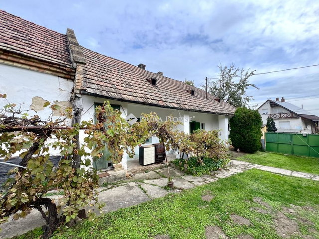 Eladó családi ház, Bakonyszentlászlón 16.5 M Ft, 2 szobás