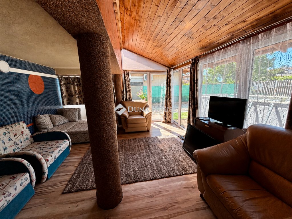 6 bed · 118m² · 135.000.000 ft