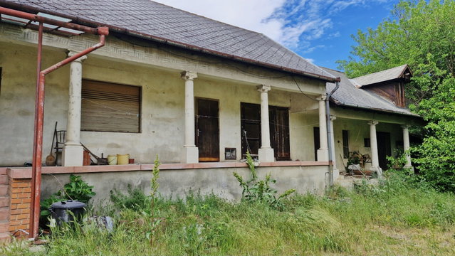 Eladó családi ház, Vecsésen 120 M Ft, 6 szobás