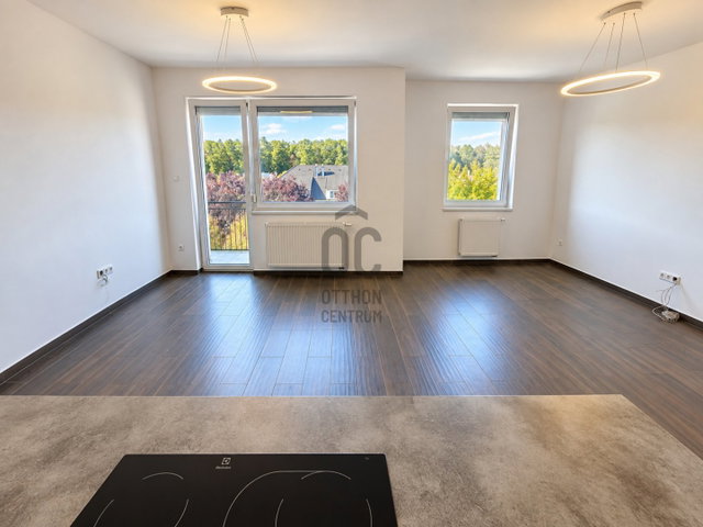 Eladó téglalakás, Szombathelyen 64 M Ft, 3 szobás