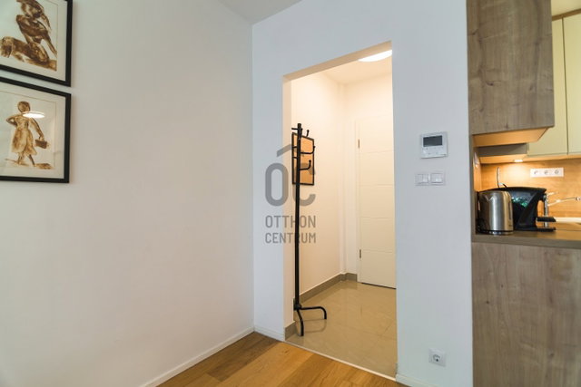 Eladó téglalakás, Budapesten, I. kerületben 103.4 M Ft, 2 szobás