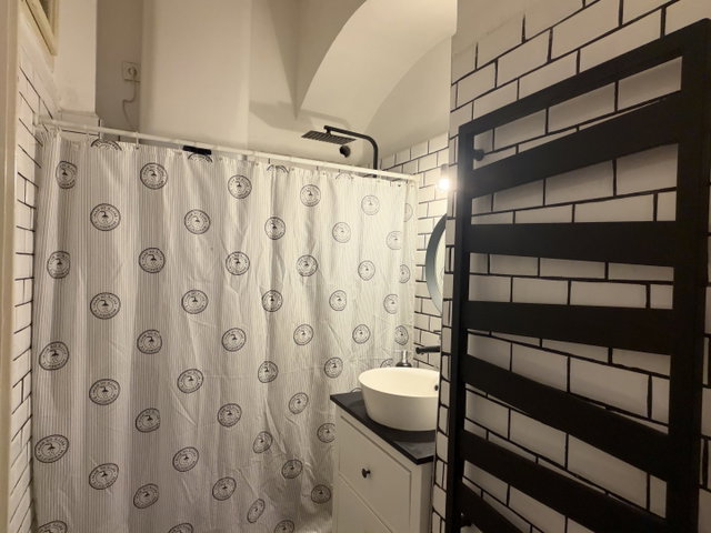 Eladó téglalakás, Budapesten, XIII. kerületben, Váci úton