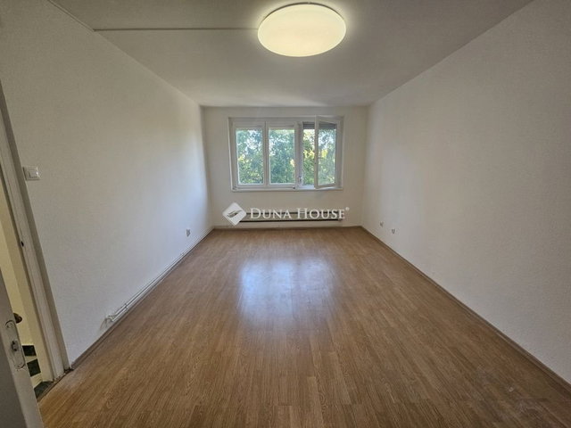 Kiadó panellakás, albérlet, Budapesten, III. kerületben