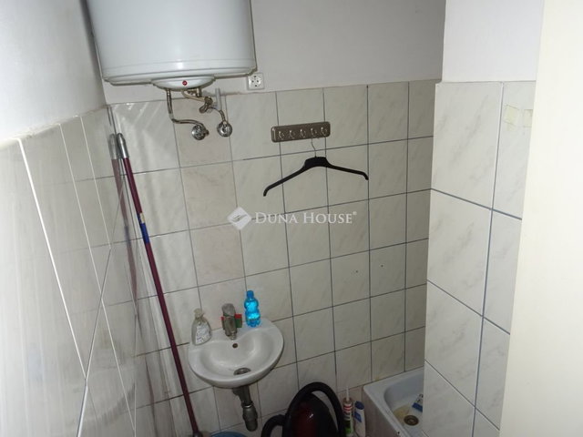 Eladó ipari ingatlan, Tiszakécskén 53.9 M Ft