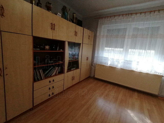 Eladó családi ház, Lengyeltótiban 58.5 M Ft, 3 szobás