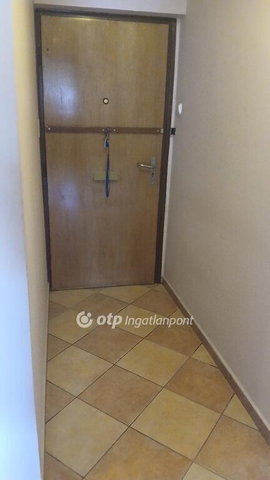 Eladó téglalakás, Zalaszentgróton 42 M Ft, 2 szobás