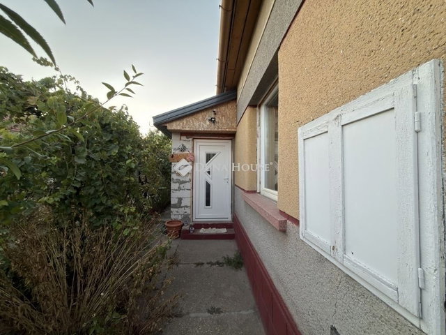 Eladó családi ház, Nagykőrösön 63 M Ft, 3 szobás