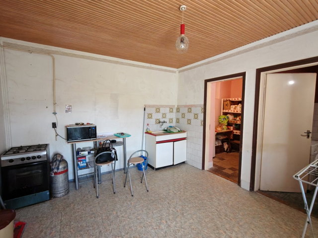 Eladó családi ház, Ecséden 22.99 M Ft, 2 szobás