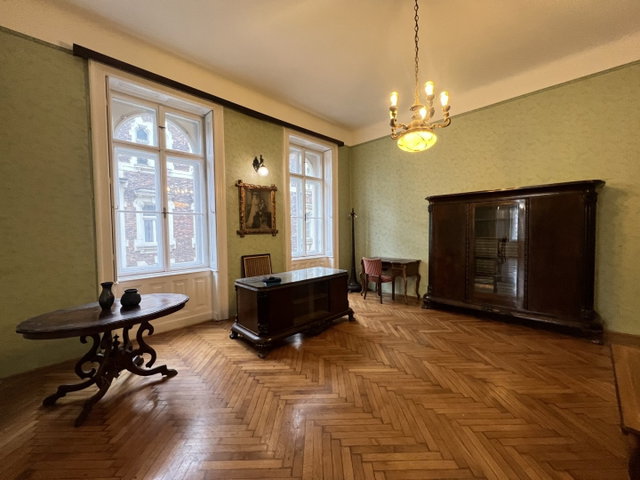 Eladó téglalakás, Budapesten, VIII. kerületben, József körúton