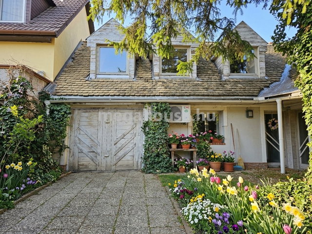 Eladó családi ház, Budaörsön 129 M Ft, 4 szobás
