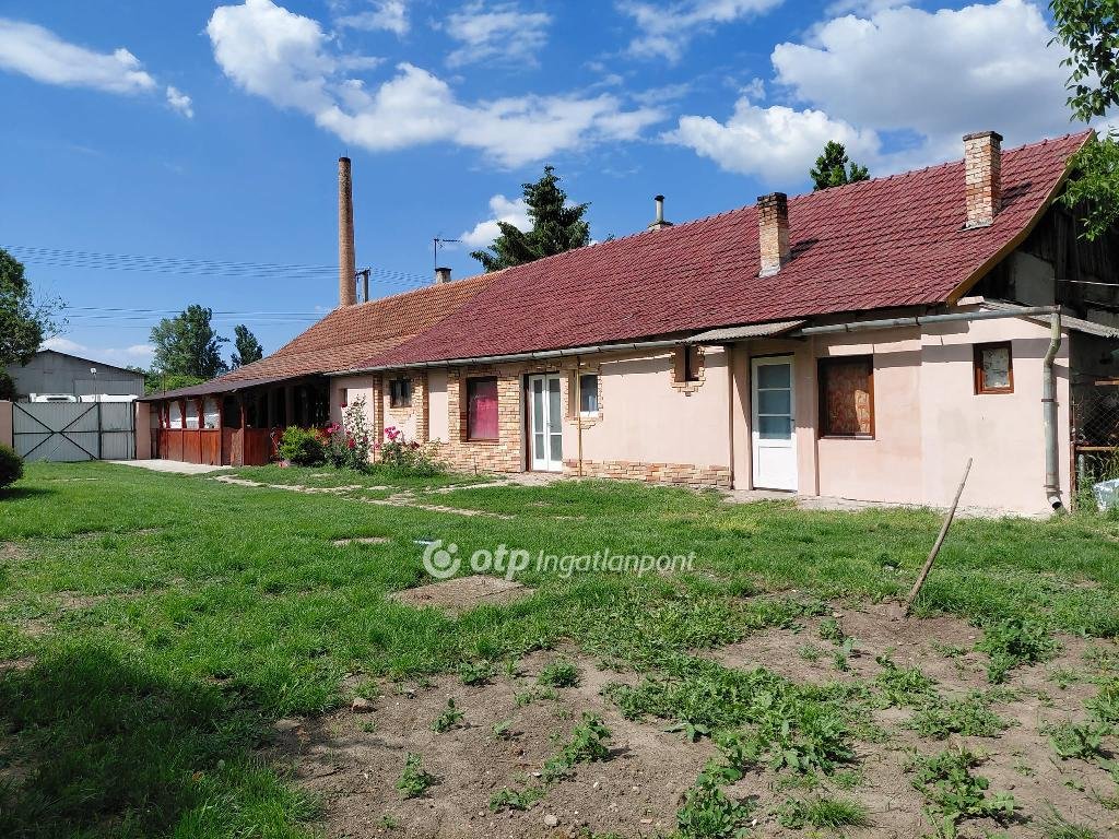 6 bed · 162m² · 55.000.000 ft