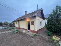 Eladó családi ház, Sárándon 29.9 M Ft, 2 szobás