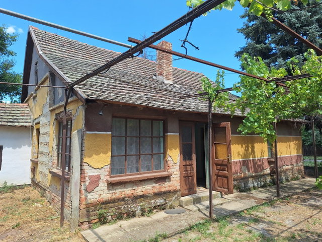 Eladó családi ház, Hódmezővásárhelyen 18.5 M Ft, 3 szobás