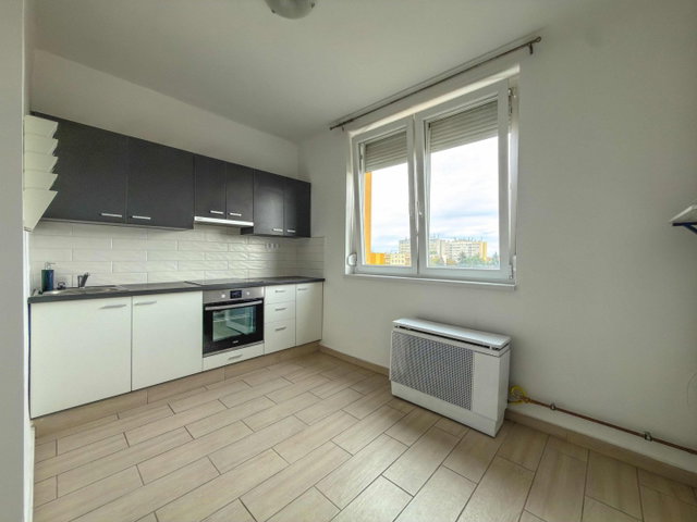 Eladó téglalakás, Szombathelyen 36 M Ft, 1 szobás