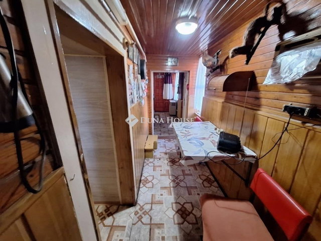 Eladó családi ház, Tápiószecsőn 24.99 M Ft, 2 szobás