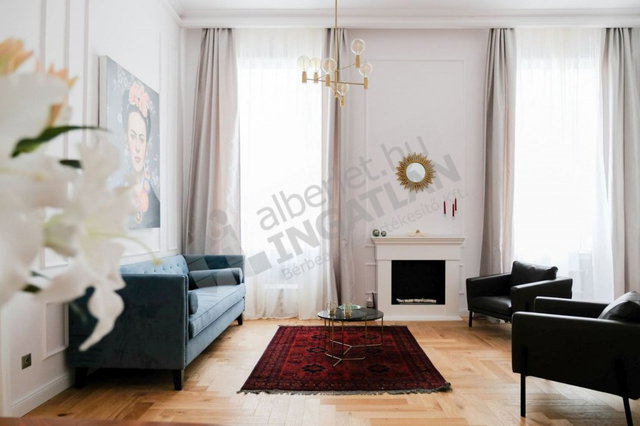 Kiadó téglalakás, albérlet, V. kerületben, Október 6. utcában
