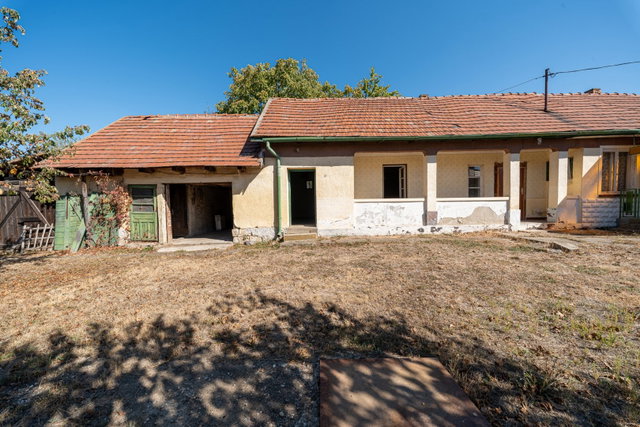 Eladó családi ház, Ongán 27.9 M Ft, 3 szobás