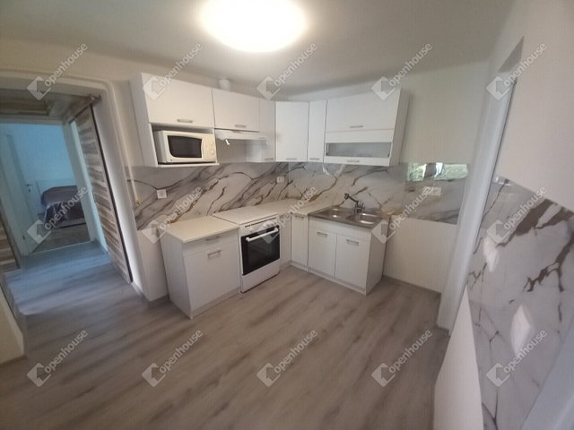 Eladó családi ház, Debrecenben 69 M Ft, 2 szobás