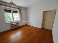 Eladó téglalakás, Pécsett, Feketegyémánt téren 21.9 M Ft