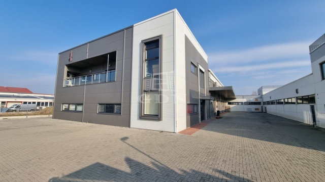 Kiadó ipari ingatlan, Székesfehérvárott 2897 E Ft / hó