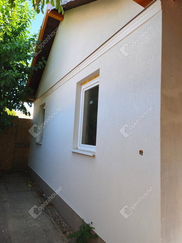 Eladó családi ház, Makón 64 M Ft, 4 szobás