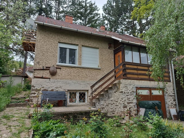 Eladó családi ház, Tihanyban 195 M Ft, 4 szobás